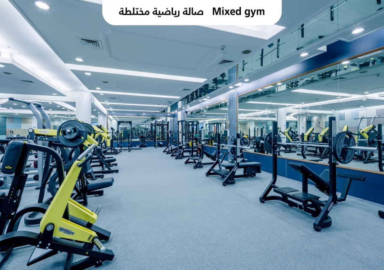 Officers Club & Hotel Абу Даби Екстериор снимка Mixed gym